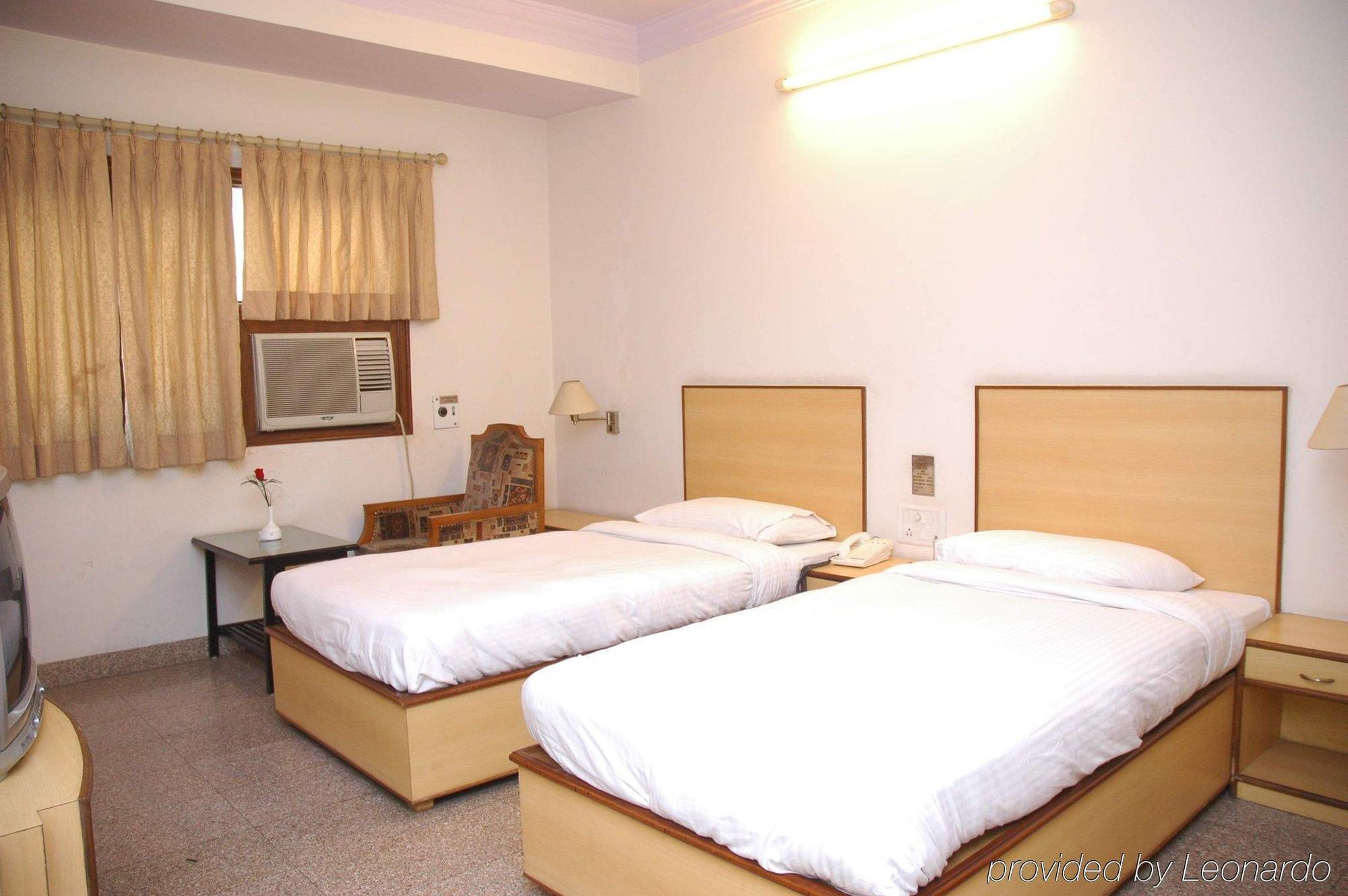 Hotel Swati Делхи Стая снимка